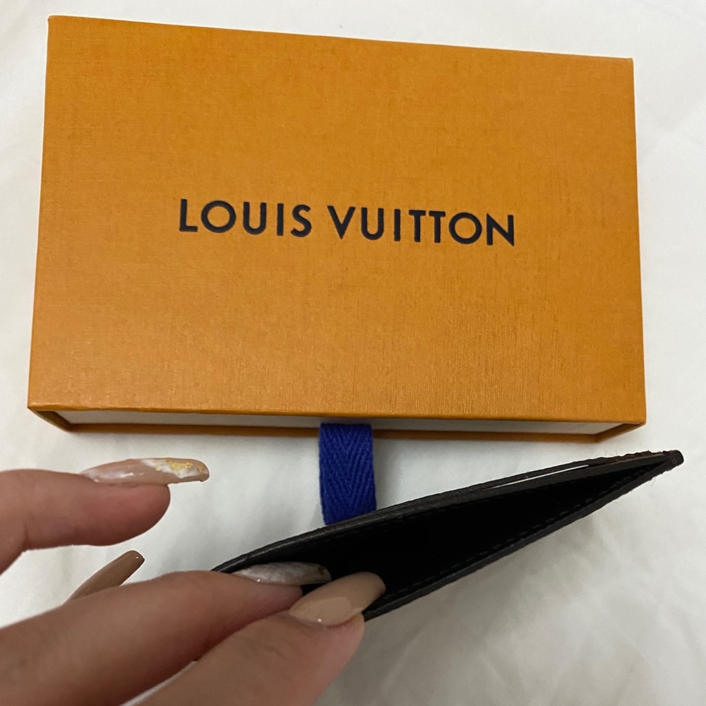 ❌SOLD❌LV Reverse Monogram Card Holder - Picture 3 of 9